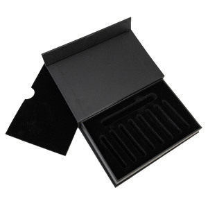 Black box for Basics crochet handle kit with hooks