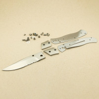 Mini folding knife with saw tooth blade