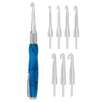 Crochet handle kit with hooks