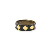 Maple Leaf centre band gold